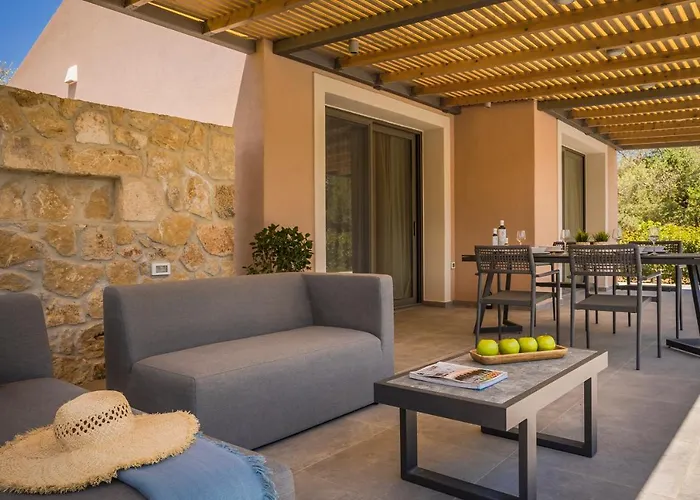 Laoura Villa *
